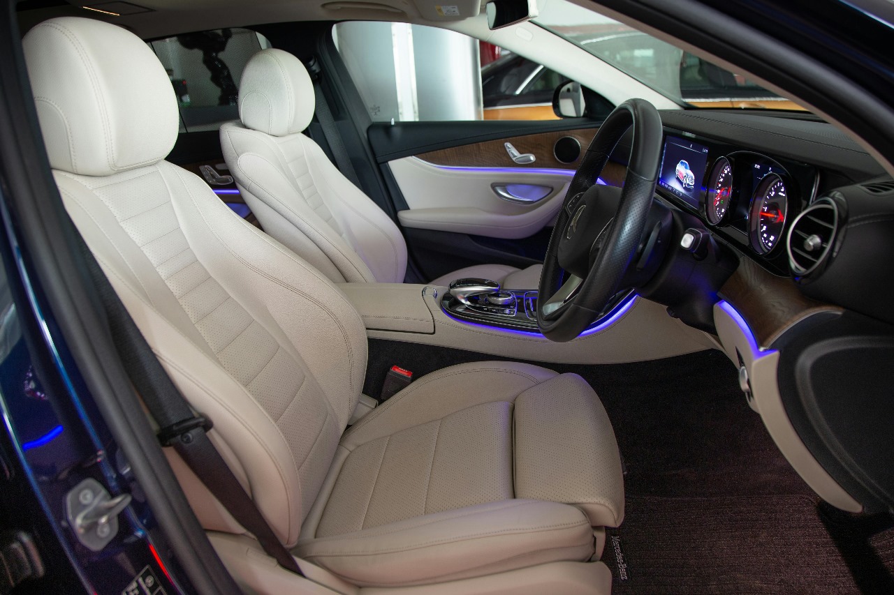 Best Sprinter Van Service NYC with Spacious and Comfortable Interior Options